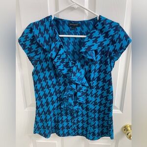 EUC Banana Republic Houndstooth Button Down Ruffle Blouse Sz S